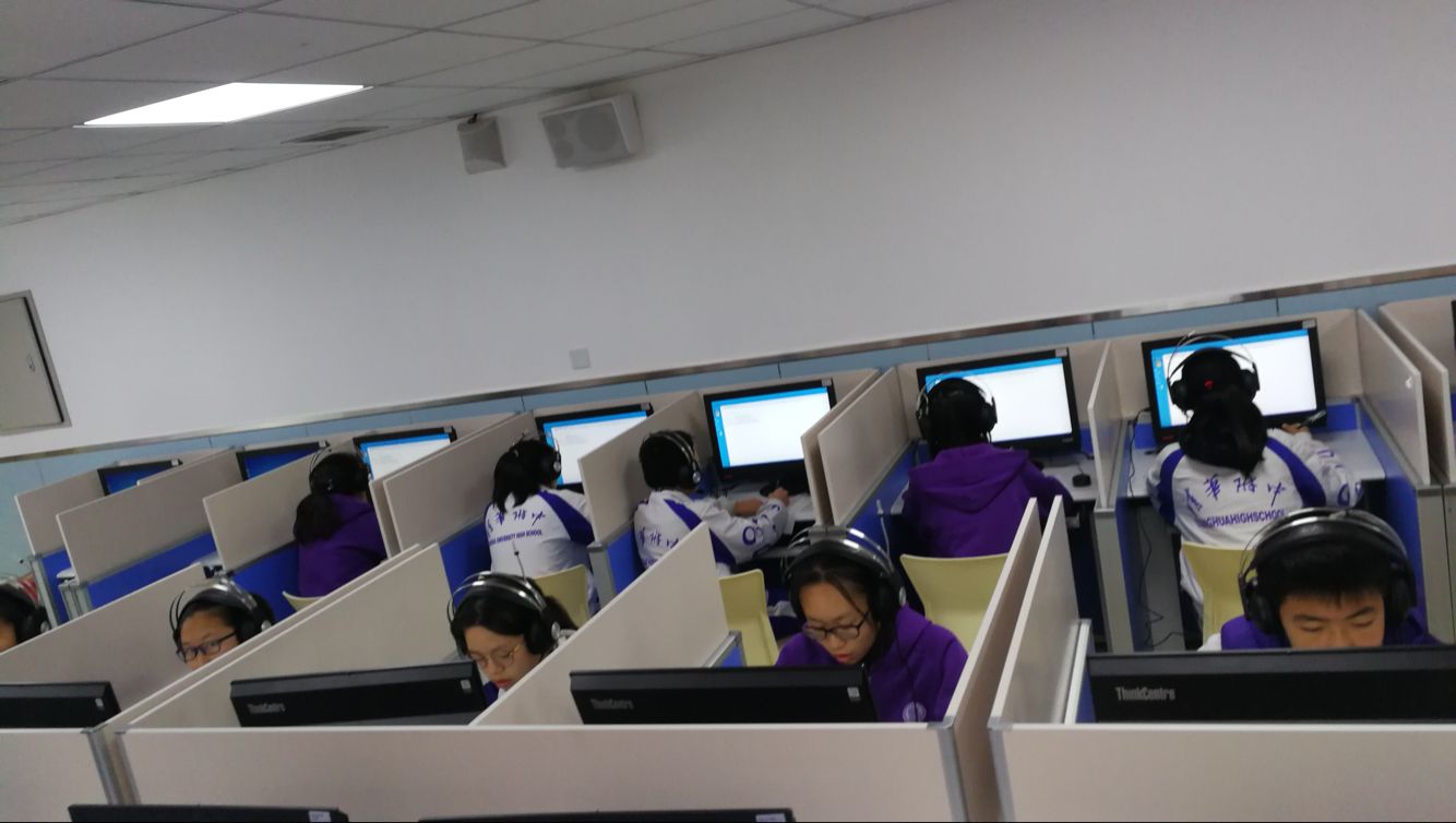 北京高考英语听力本周六首次“机考” 设370个考点	